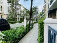 Bán Gấp Bt Dt: 7X13- 1 Trệt 2 Lầu, 3 Phòng Ngủtại Verosa Park, Khang Điền, 13 Tỷ, 89,5M2, Q9, Hcm