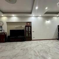Bán Gấp Biệt Thự Đẳng Cấp Tại Mỹ Đình –5x Tỷ Diện Tích 200m2 – Mặt Tiền 10m – View Thoáng – Giá Cực Tốt Cần bán nhanh căn biệt thự sang trọng khu vực Mỹ Đình, vị trí đẹp,