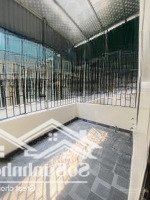 Hot! Nhà Nguyễn Văn Cừ Hơn 100 Triệu/M2 - Giao Thông Tiện Lợi - Nhiều Tiện Ích - 15M Ra Ô Tô