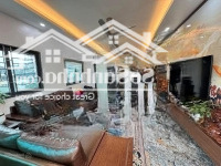 Cực Mót Chỉ Cần Khách Thích, Hoàng Quốc Việt Ôtô Tránh Vỉa Hè - Kinh Doanh 2 Mặt Ngõ