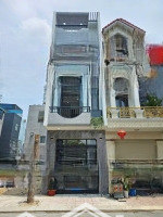 Bán Nhà Phố Phú Hồng Khang Bình Chuẩn Thuận An