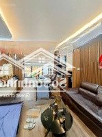 Nhà Hot Hoàng Đạo Thành Quận Thanh Xuân - Phân Lô Gara Ô Tô - Ô Tô Tránh Vỉa Hè - Kinh Doanh Đỉnh