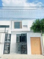 Chỉ 599 Triệu Nhận Ngay Nhà 1 Trệt 1 Lầu Sân Xe Hơi Sổ Riêng Thổ Cư 100%, Ngay Sau Cây Xăng Bình Hoà