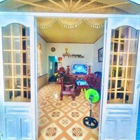 Nhà sổ riêng thổ cư 2.1 tỷ/105m2 , đường ô tô