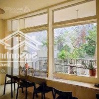 Biệt Thự Sân Vườn Phan Kế Bính, Phường Đa Kao Quận 1 Dt: 9X26M 1 Trệt 1 Lầu Sân Vườn Sàn Trống
