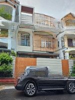Bán Nhà Mặt Tiền Số: 2B Hoa Đào, Phường 2, Quận Phú Nhuận. Dt: 8 X 18M - Hầm + 4 Tầng