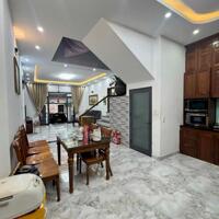 Cc cần bán nhà 2 tầng MT KD VIP đường Đặng Nhữ Lâm, Sơn Trà, giá chỉ nhỉnh 6 tỷ.