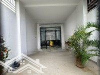 Nhà Sân Xe Hơi Khu Đô Thị An Phú Thiết Kế Hiện Đại Giá Bán 28 Triệu