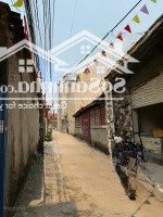 Chính Chủ Bán 100M2 Đất Xã Tân Quang Gần Kiêu Kỵ.vị Trí Đẹp Đầu Làng, Đường Rộng Oto 7Chỗ, 4Xtr/M2