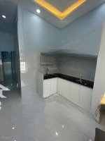 Nhà 3 Phòng Ngủ 65M2 Có Sân Rộng Đường Nguyễn Văn Quỳ Sổ Hồng Riêng Sang Tên.