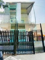 Nhà Lầu Trệt Và 2 Phòng Trọ Đường Trần Quảng Diệu , Tân Bình , Dĩ An ,Diện Tích100M2 Giá Bán 2 Tỷ 250 Tl