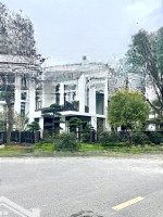 Bán Gấp Biệt Thự Đơn Lập View Trực Diện Công Viên Siêu Đẹp, Vụ Trí Trung Tâm, Giá Siêu Rẻ 37 Tỷ!