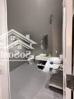 Nhà Thuê Quận 5 Trần Hưng Đạo 40 Triệu/Tháng 70M2 3 Tầng 6 Phòng Ngủ 6 Vệ Sinhxe Hơi Vào Nhà Nhà Mới Vào Ở Ngay