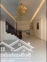 Nhà Đẹp Phân Lô - Ô Chờ Thang Máy