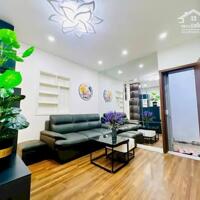 Nhà Đẹp Ở Luôn Văn Chương, Đống Đa 50m, giá 2.68 tỷ.