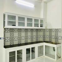 Nhà đẹp trung tâm Ninh Kiều ở và kinh doanh đều tiện