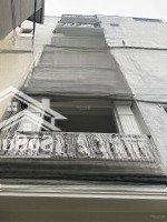 Nhà Mới Đẹp Ở Ngay 6 Tầng Tại Cầu Cốc Tây Mỗ, Full Nội Thất Tầng 2, View Vinhomes, Giá Chào 4,35Tỷ.