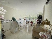 Bán Nhà Mặt Tiền Nguyễn Đình Chiểu, Quận 1 - 5 Tầng, Đang Làm Spa Thu Nhập 720 Triệu/Năm, Giá Bán 36Tỷ5