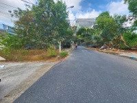 Bán Đất Lô Góc Tái Định Cư Đất Lành, Vị Trí Thuận Tiện, Gần Phố...