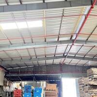 Cho thuê nhà xưởng 2200m2, tại xã Thiện Tân, Vĩnh Cửu, giá thuê 70tr/tháng.
