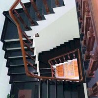 Bán nhà-DT90m2-4tầng-4PN-đường ôtô-biển 400m-Vĩnh hoà-Nha Trang-chỉ 5ty3