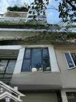 Chỉ 15 Tỷ Có Ngay Nhà Mặt Phố Phường Thạch Bàn ,Diện Tích75M, 5T, Vỉa Hè 4M
Kinh Doanh Sầm Uất.