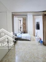 Chỉ 15 Tỷ Có Ngay Nhà Mặt Phố Phường Thạch Bàn ,Diện Tích75M, 5T, Vỉa Hè 4M
Kinh Doanh Sầm Uất.