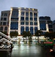 Cho Thuê Nhà Mặt Phố Láng Hạ, Diện Tích:220M2X 7 Tầng, Mặt Tiền:10M, Đầy Đủ Pccc, Nhà Thông Sàn