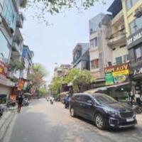 Bán nhà dân xây gần Ngã Tư Văn Cao - Thuỵ Khuê. Diện tích 50m, mặt tiền 5m, giá hơn 14 tỷ.