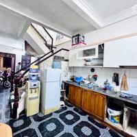 BÁN NHÀ DÂN XÂY PHỐ CÁT LINH, NHÀ 3 TẦNG x 41/50 M2,MT-3.6M  GIÁ CHỈ 9 TỶ