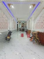 Bán Nhà Mặt Tiền Gs14 Ngay Bigc Go Dĩ An. Vị Trí Đẹp. Vỉa Hè 5M. Thổ Cư 100%. 4 Phòng Ngủ 4Wc