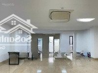 Cho Thuê Văn Phòng Tại Phố Trần Duy Hưng Sàn 80M2 Đẹp Rực Rỡ Thoáng Nhiều Ánh Sáng Giá Cực Rẻ
