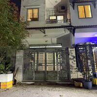 Bán Nhà Nguyễn Ảnh Thủ, 40m2, 2Tầng Đường 7m thông thoáng, xe hơi ngủ trong nhà,