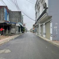 Đất trục Quỳnh Hoàng, Nam Sơn, tuyến 2 đường 351 quá đẹp so với quy định
