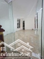 Ba Bước Ra Hồ Tây - Mp Lạc Long Quân -Diện Tích140M2 Hiếmmặt Tiềnrộng 8.8M - Duy Nhất - Giá Bán 75 Tỷ