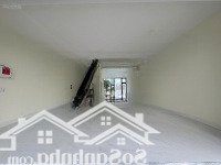 Cho Thuê Nhà 2,5 Tầng Mới Xây Hoàng Thị Loan , Trống Suốt