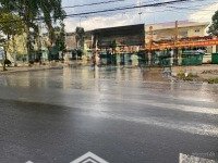 Bán Đất Tặng Nhà Vị Trí Đẹp, Giá Tốt 750 Triệu