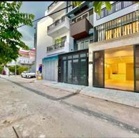 BÁN KHU NHÀ PHỐ BÊN SÔNG - NGAY TTTM GIGAMALL - MẶT TIỀN ĐƯỜNG SỐ 20 - HBC, TP. THỦ ĐỨC
