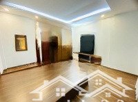 Bán Nhà Đường Giáp Nhị. Nhà Lô Góc Thoáng Sáng. Ngõ Rộng Gần Ô Tô.
