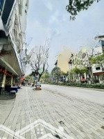 Bán Nhà Mặt Phố Lạc Long Quân, Vỉa Hè Rộng, Mới Đẹp: 63/66M X 8T Thang Máy,Mặt Tiền6M 44 Tỷ