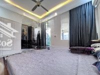 Nhà Phố Thanh Am - Long Biên - Ngõ Thông, Ô Tô Tránh - Thang Máy