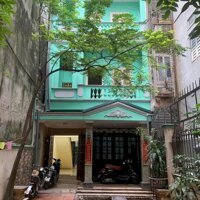 Cho thuê nhà KD, VP, ở ngõ Chùa Láng, 4 tầng, 100m2, 3 ngủ, 3 vệ sinh 12 Triệu vào ngay