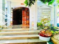 Bán Biệt Thự Võ Thị Sáu P2 Vũng Tàu 340M2 1 Trệt 1 Lầu Hồ Bơi Sân Vườn Rộng Giá Chỉ 22.9 Tỷ Tl