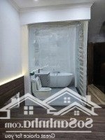 Bán Nhà 8 Tầng Mặt Phố- Mặt Hồ Quận Ba Đình. Diện Tích Sổ : 70Mv, Mặt Tiền 5,5M. Giá Bán 35 Tỷ. Víp