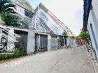Nhà Đẹp 3 Tầng Đường Ô Tô Né Nhau, Khu Vip, Full Nội Thất Vào Ở Ngay - 80M2 - Giá Thương Lượng