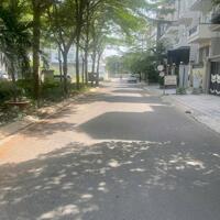 Bán Biệt Thự Đẹp Full Nội Thất Có Tầng Hầm