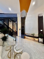 Rao Bán Căn Nhà Gần Chợ Bến Thành Hẻm Lớn 4M, Đường Cao Thắng, Quận 3 Giá Bán 1Ty970 | 44M2 | Shr |
