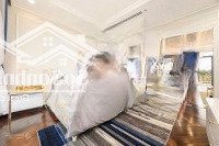 Cho Thuê Căn Villa 102M2 Xây 3 Tầng Full Nội Thất Cao Cấp Đối Diện Công Viên Giá Rẻ Tại Verosa