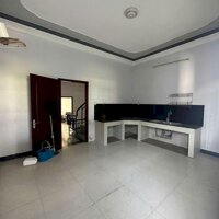 Nhà 3 lầu mặt tiền kdc 586