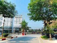 Bán Nhà Phố Phạm Văn Đồng - Mặt Tiền 8M Xây Văn Phòng 9 Tầng Thang Máy